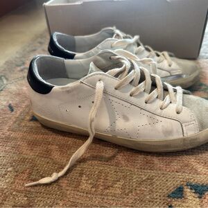 Super-Star Sneaker: White, Ice, & Black
Golden Goose
Color:White, Ice, & Black